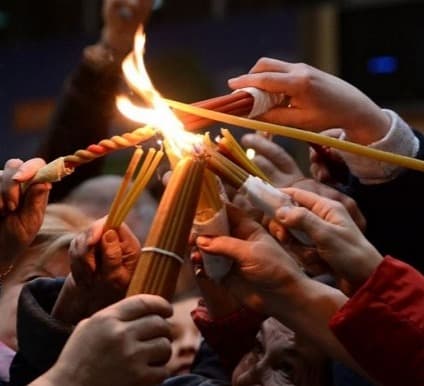 Holy Fire descends in Jerusalem