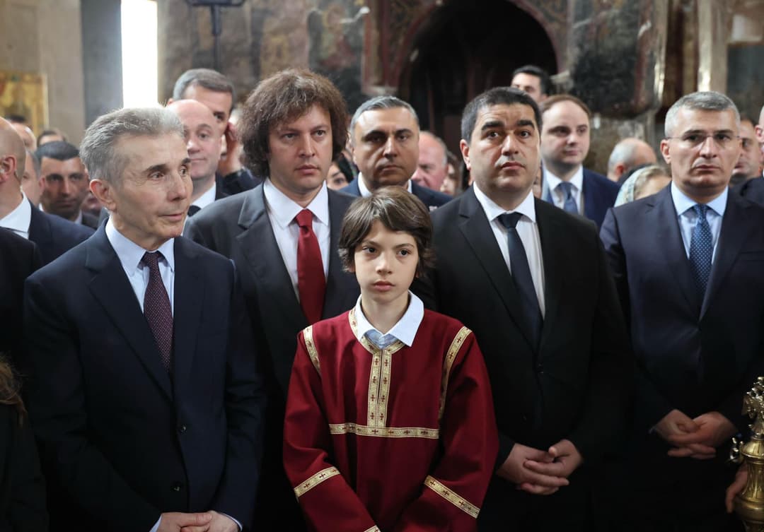ირაკლი კობახიძე სვეტიცხოვლის ტაძარში ახლად არჩეული პატრიარქის აღსაყდრებას დაესწრო
