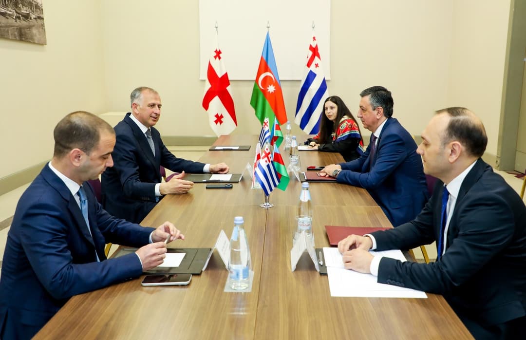 ზურაბ პატარაძე აზერბაიჯანის რესპუბლიკის საგანგებო და სრულუფლებიან ელჩს ფაიგ გულიევს შეხვდა