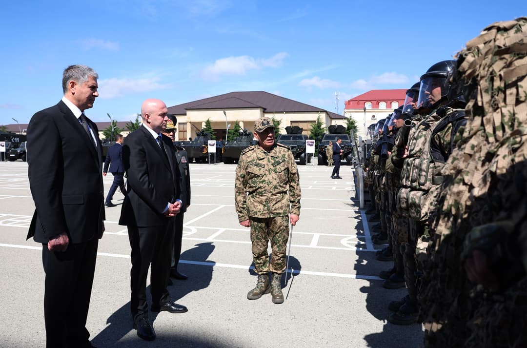 სულხან თამაზაშვილი აზერბაიჯანის რესპუბლიკის შსს-ს შინაგანი ჯარების სამხედრო ნაწილს ეწვია