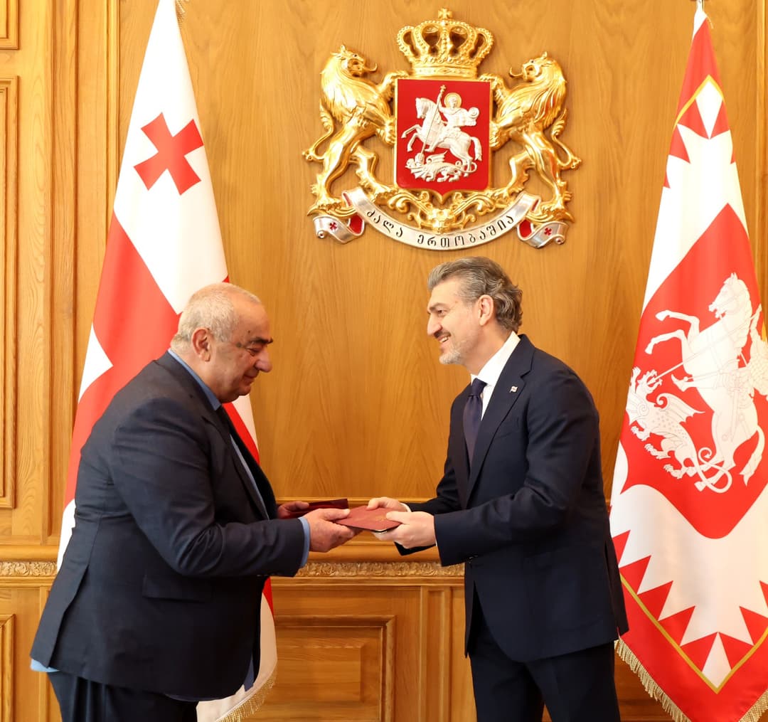 მიხეილ ყაველაშვილმა გარემოს ეროვნული სააგენტოს გეოლოგიის დეპარტამენტის უფროსი მერაბ გაფრინდაშვილი ღირსების მედლით დააჯილდოვა