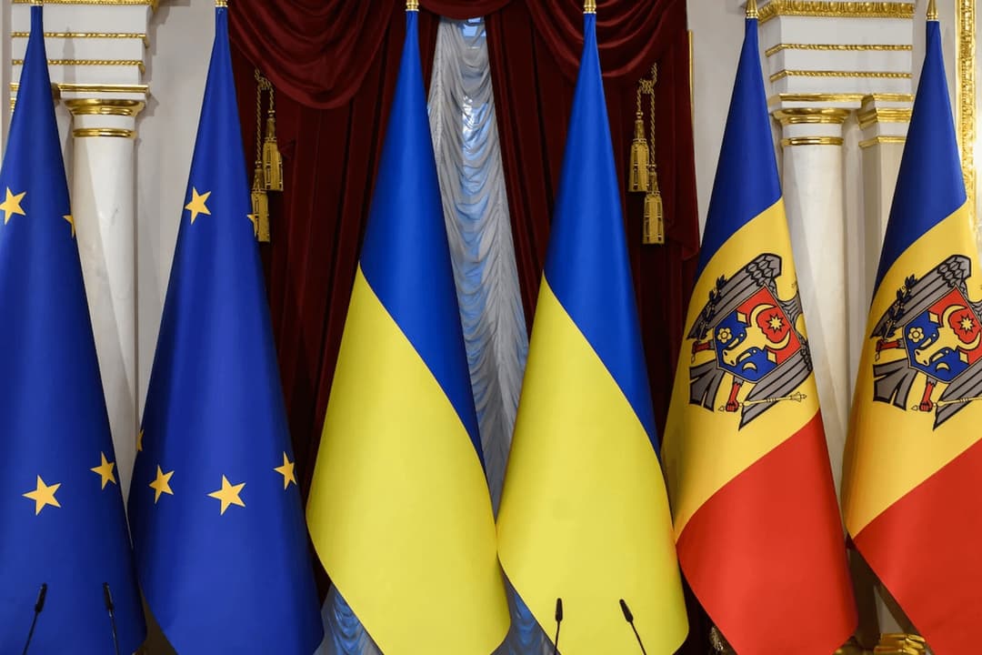 EU agrees to open accession negotiations with Ukraine and Moldova