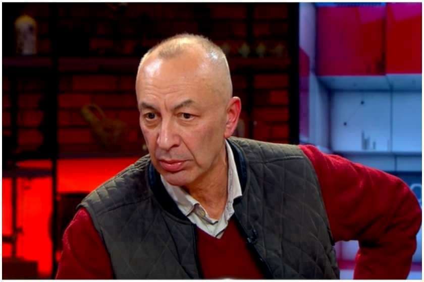 დავით მაღრაძე – ჩემი აზრით, პროექტის ეპოქამ თავისი გმირი იპოვა, თავის ვარსკვლავს მიაგნო – ეს არის არისტოვიჩი, არ გამიკვირდება, რომ არისტოვიჩმა ცოტა ხანში თავი ქრისტედ ან ანტიქრისტედ გამოაცხადოს, რადგან ორივე თანაბრად მისაღებია მისთვის