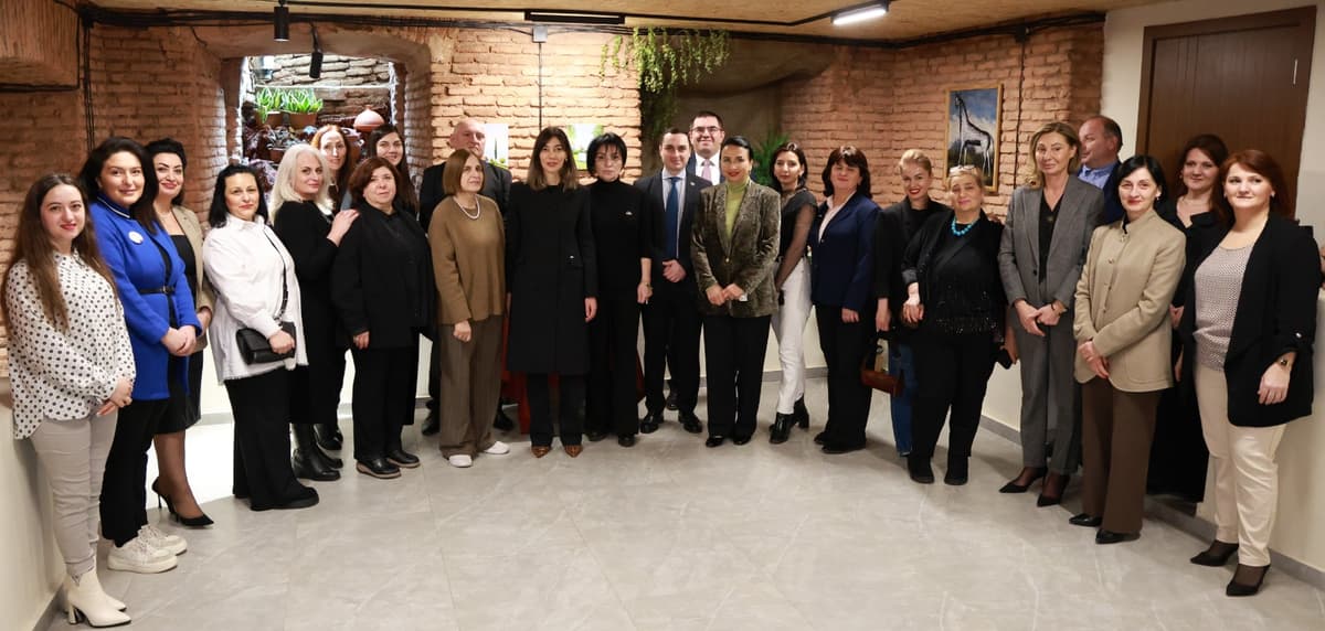 Abkhazia Government hosts entrepreneurial women from displaced communities at Family Art Gallery