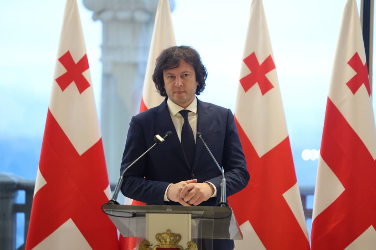 Georgian PM hosts Muslim community for iftar