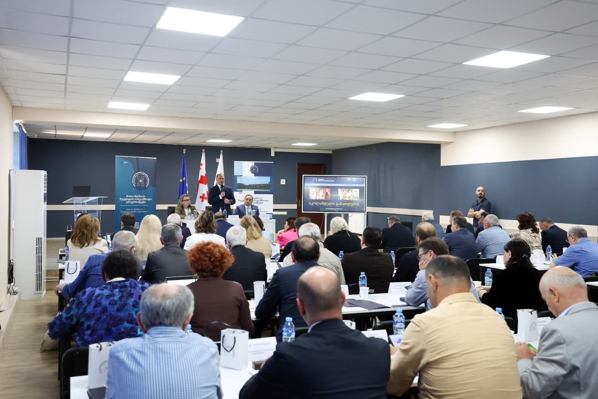 გივი მიქანაძის ხელმძღვანელობით ზუგდიდის სახელმწიფო უნივერსიტეტში რექტორთა საბჭოს სხდომა გაიმართა