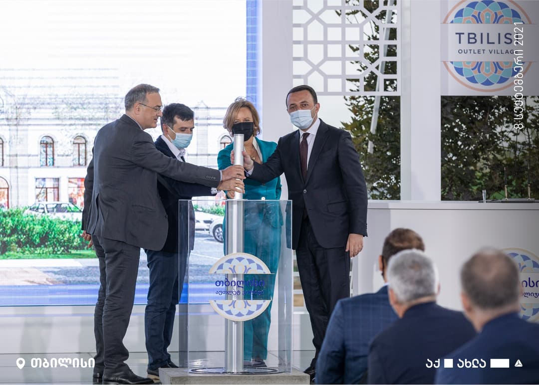 თბილისში, რეგიონში პირველი “აუთლეტ ვილიჯი“ აშენდება