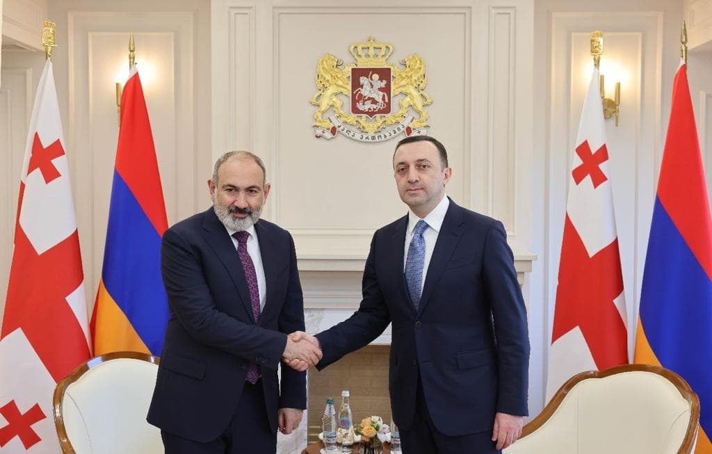 Frontnews image description