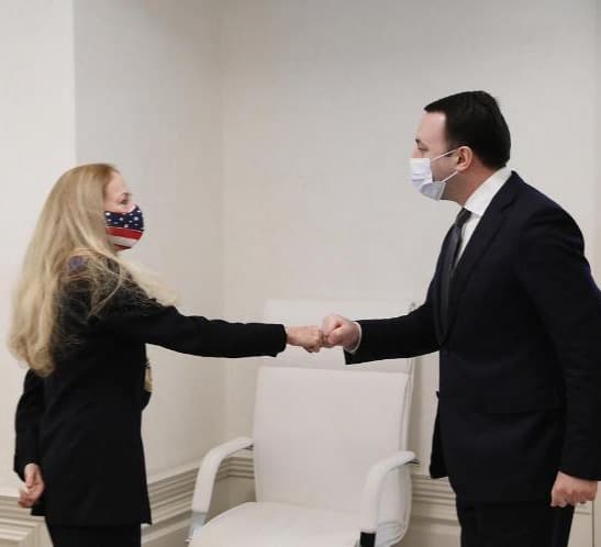 Frontnews image description