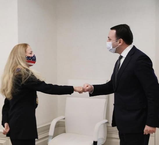 Frontnews image description