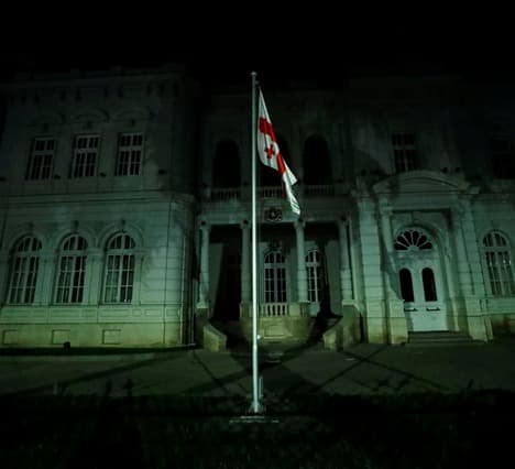 Frontnews image description