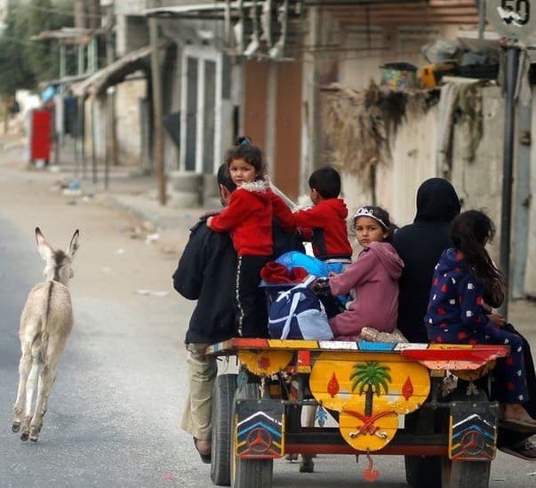 Frontnews image description