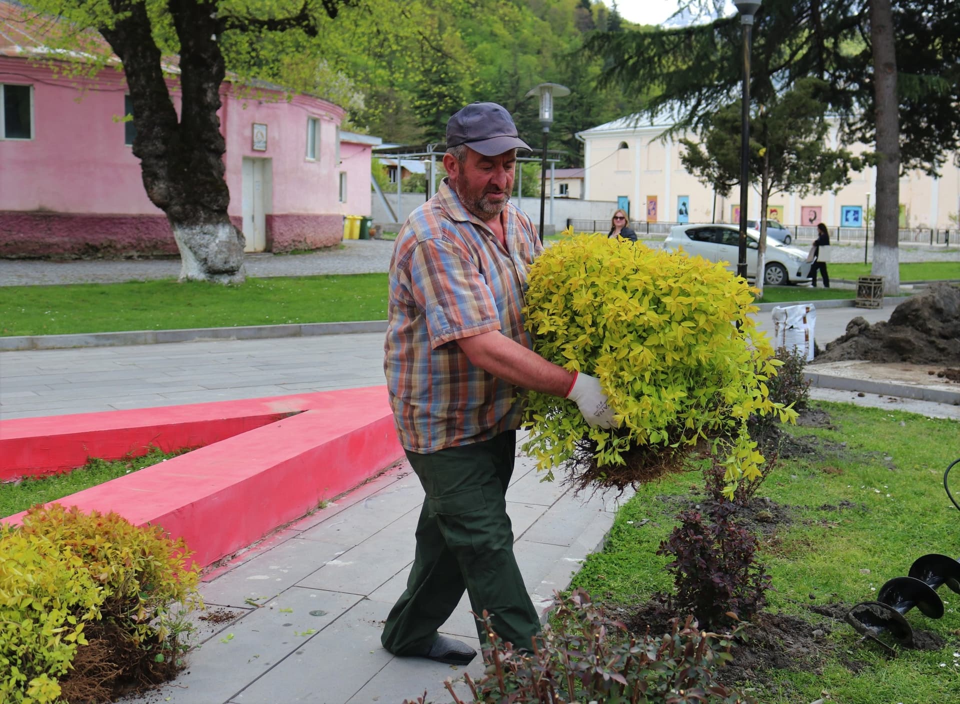 Frontnews image description