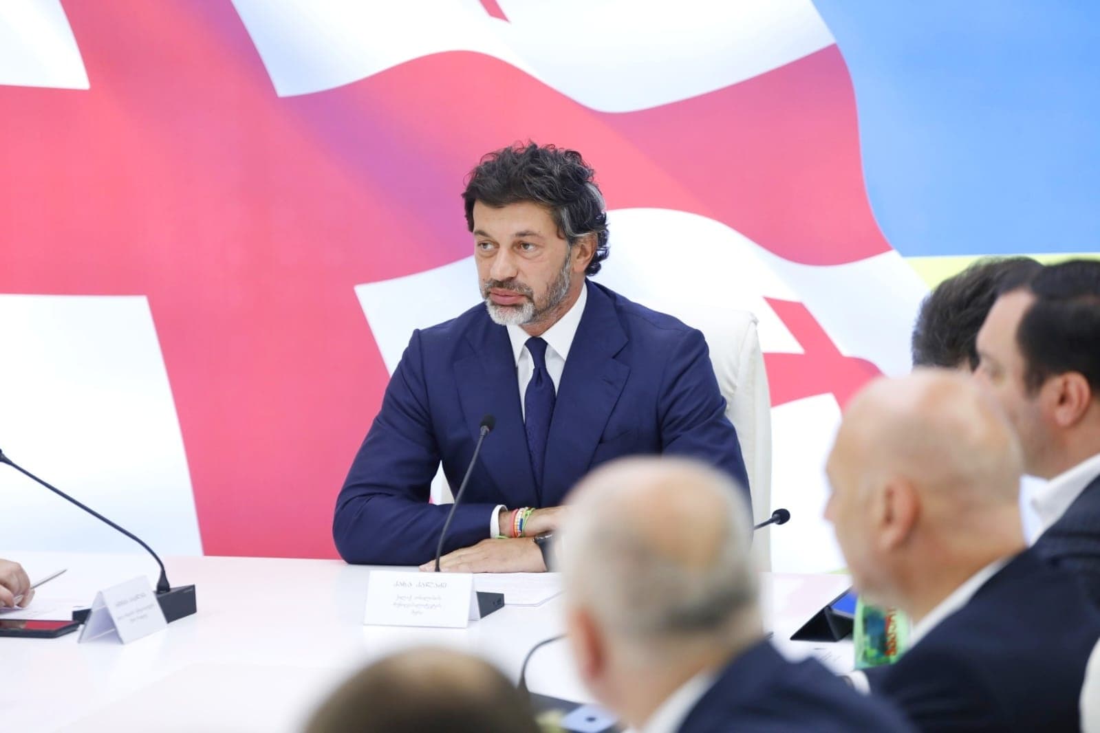 Frontnews image description