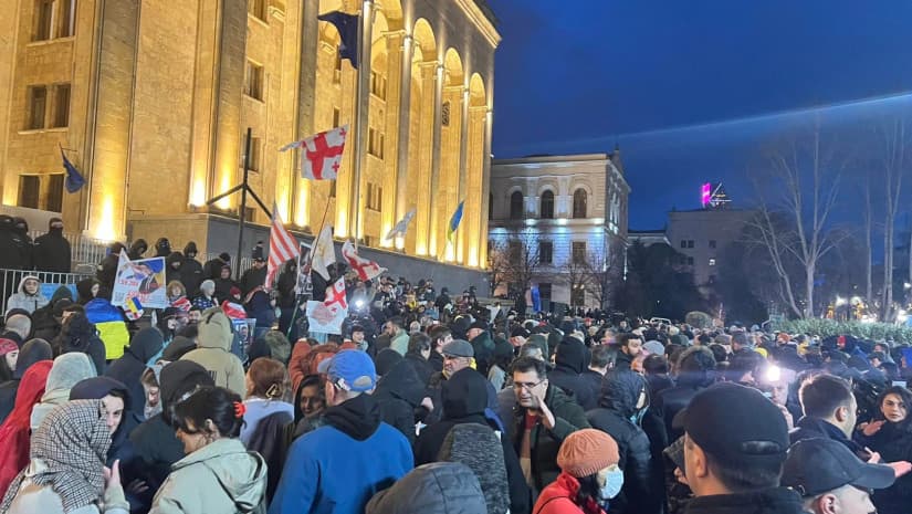 Frontnews image description