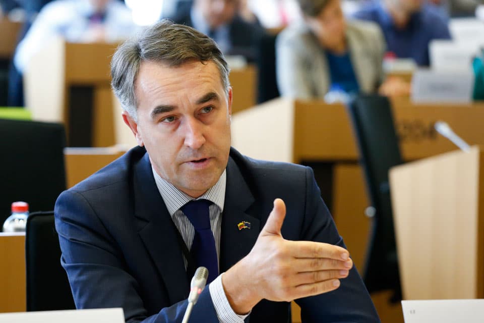 Frontnews image description