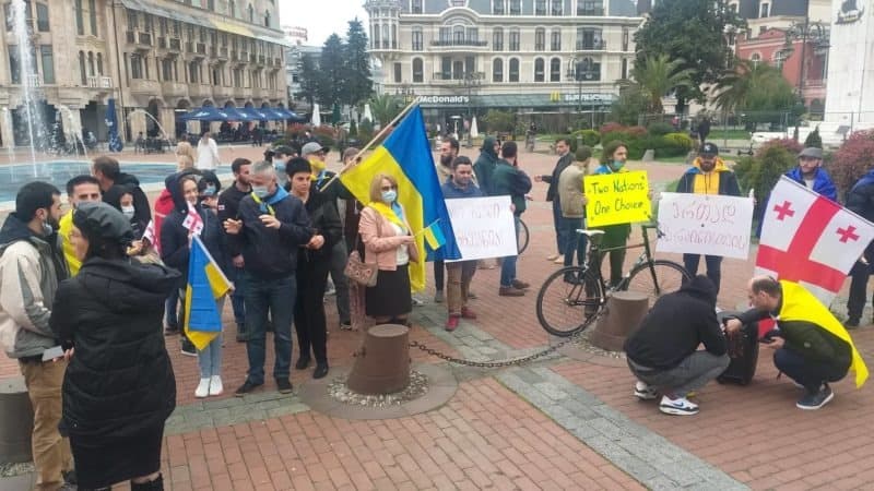 Frontnews image description