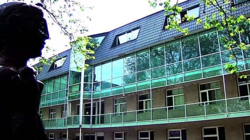 Frontnews image description