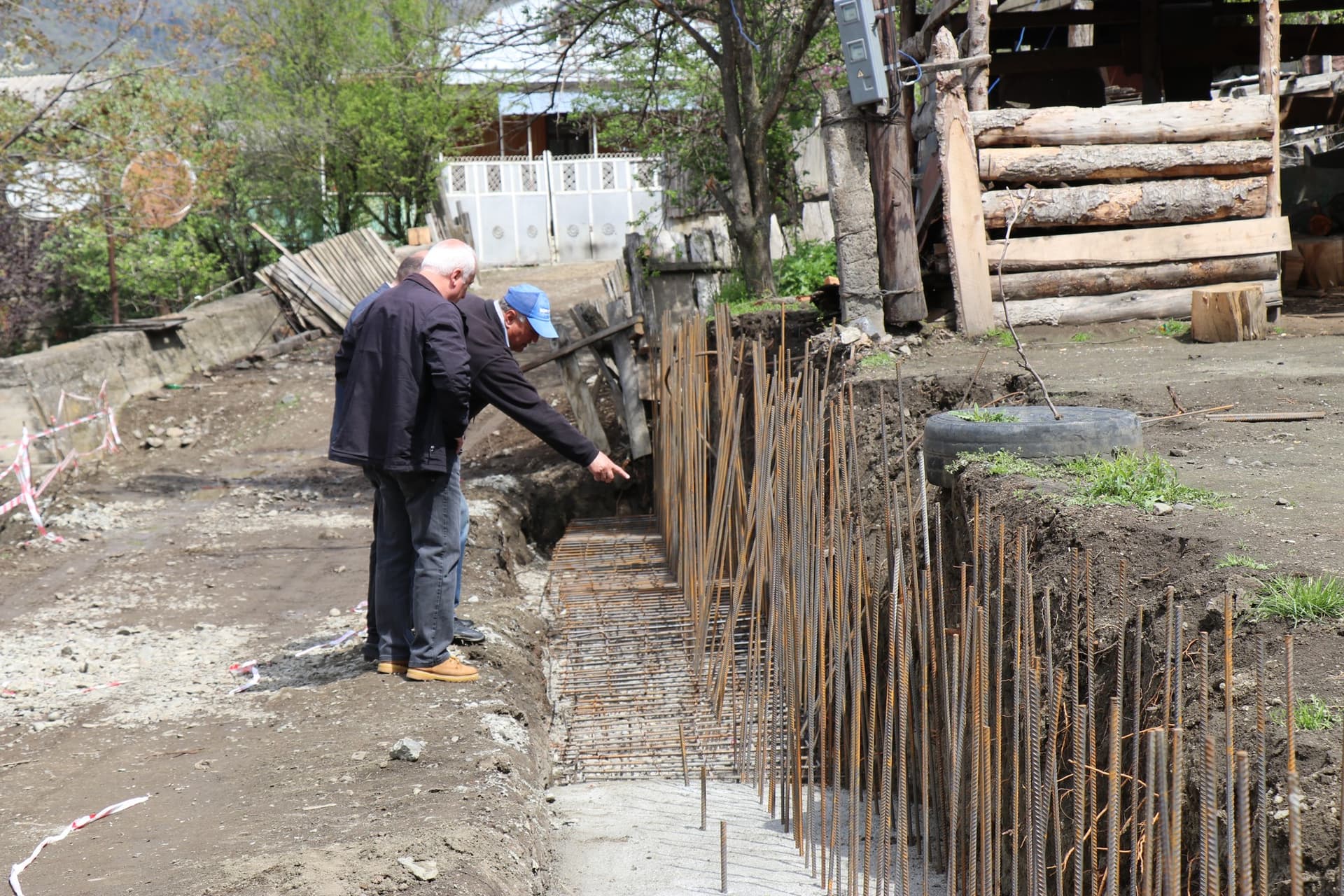 Frontnews image description