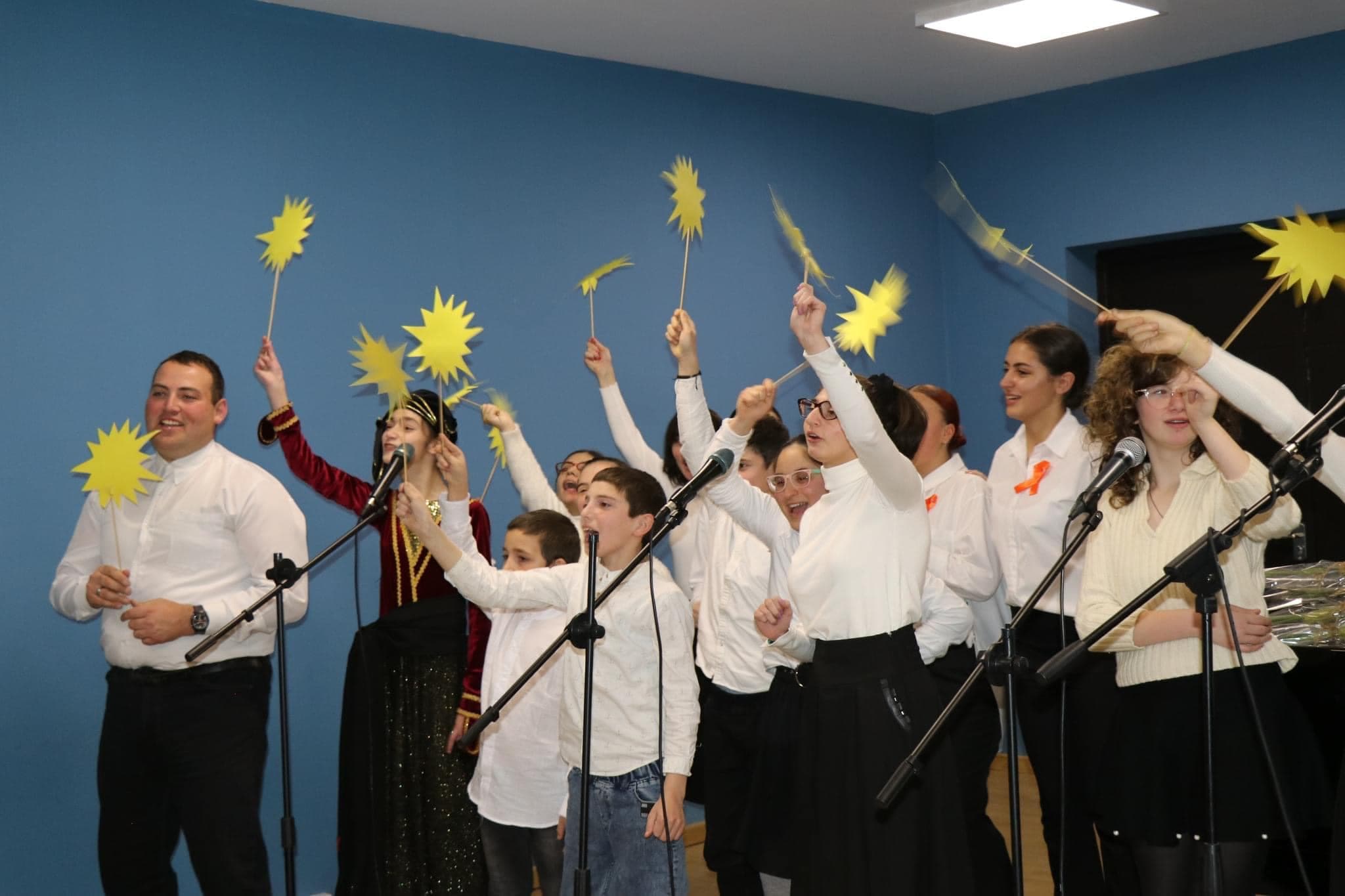 Frontnews image description