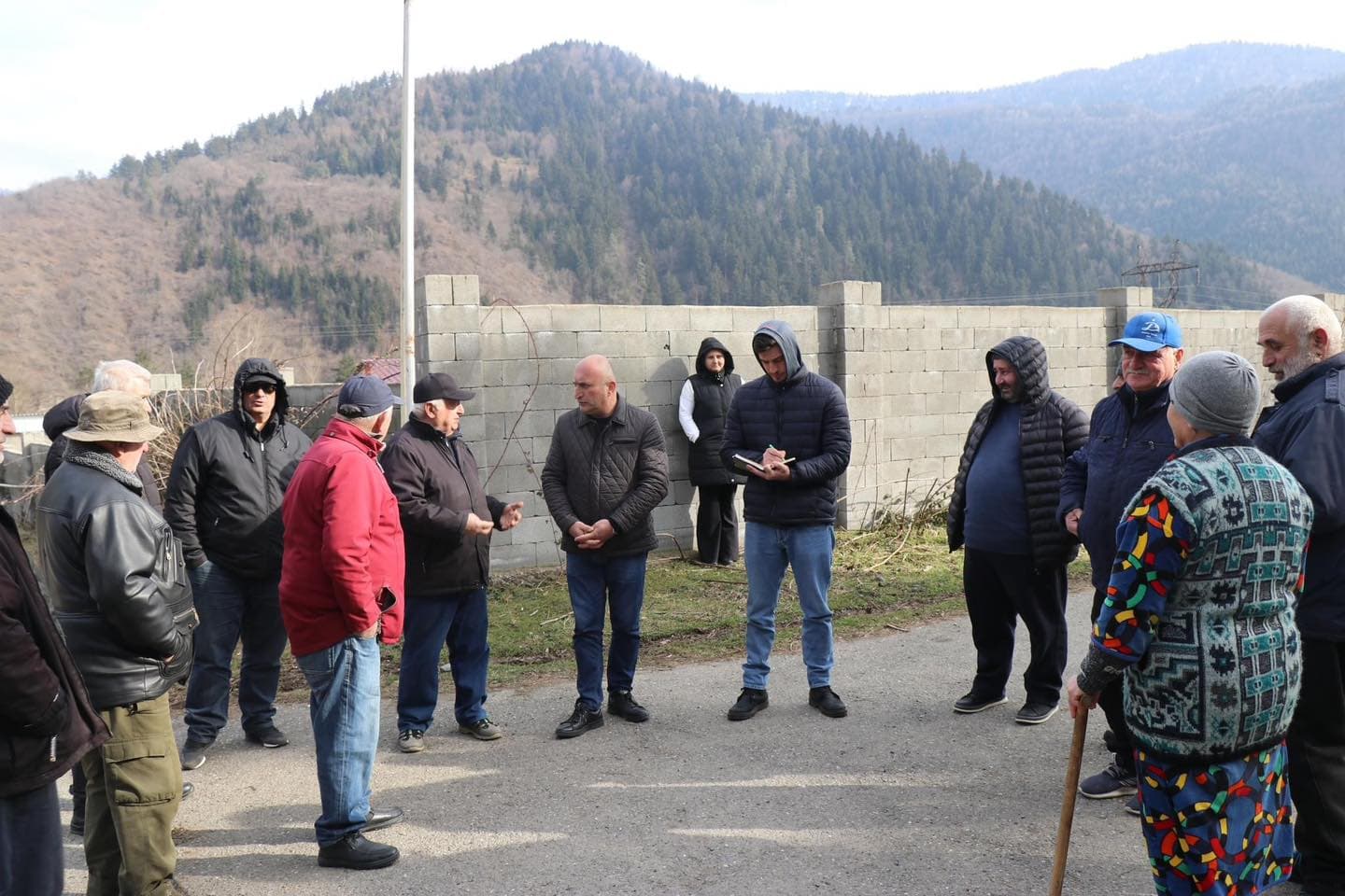 Frontnews image description