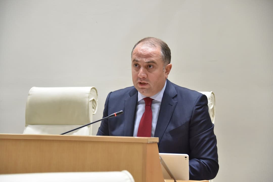 ირაკლი ჩიქოვანი – ჩვენ და ვიოლა ფონ კრამონი ვერასდროს შევთანხმდებით იმაზე, თუ რა შეფასებას ვაძლევთ იმ დანაშაულებრივ რეჟიმს, რომელიც ქვეყანაში 2012 წლამდე მოქმედებდა