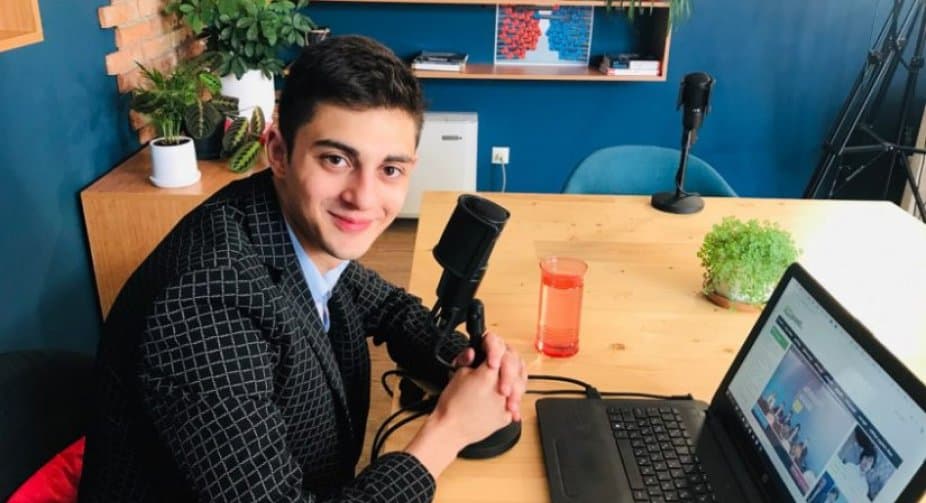 Frontnews image description