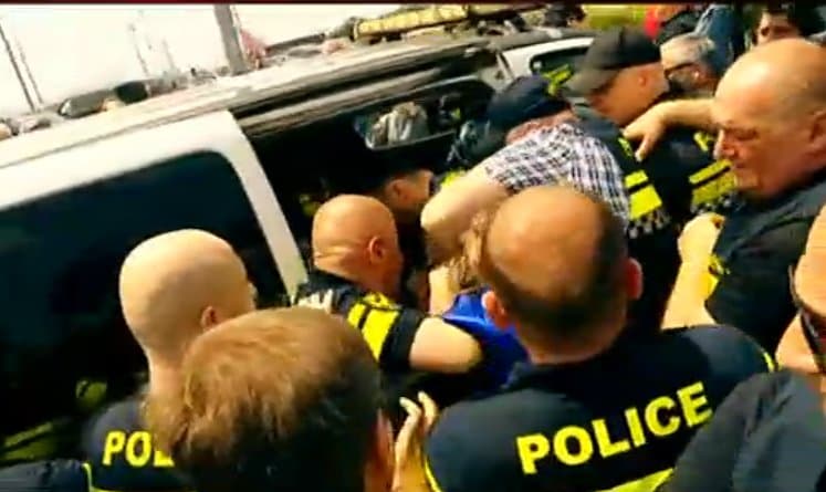 Frontnews image description