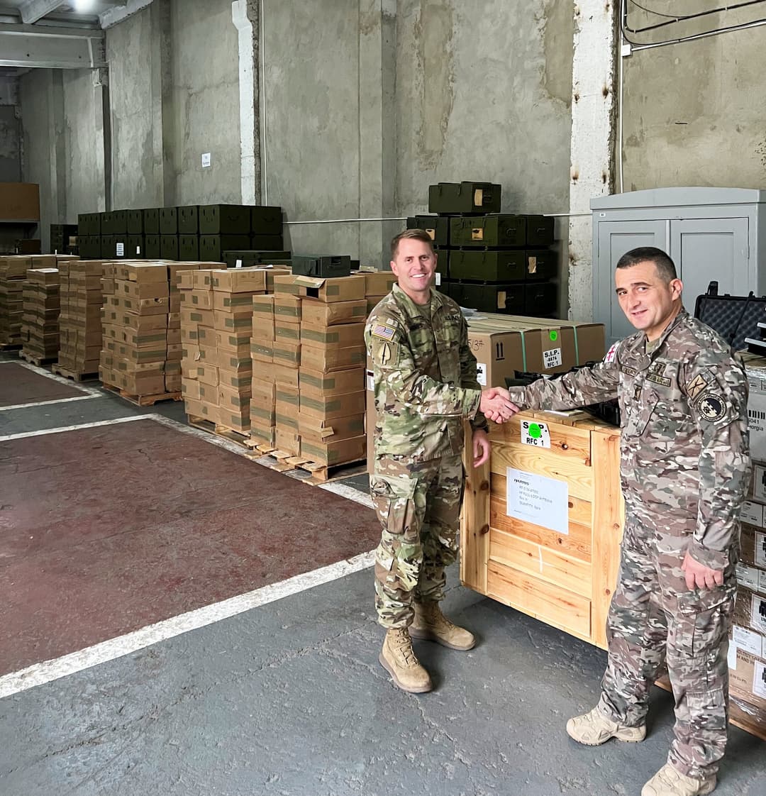 აშშ-ის საელჩო – საქართველოს თავდაცვის ძალებს 11.5 მილიონი დოლარის ღირებულების აღჭურვილობა გადავეცით