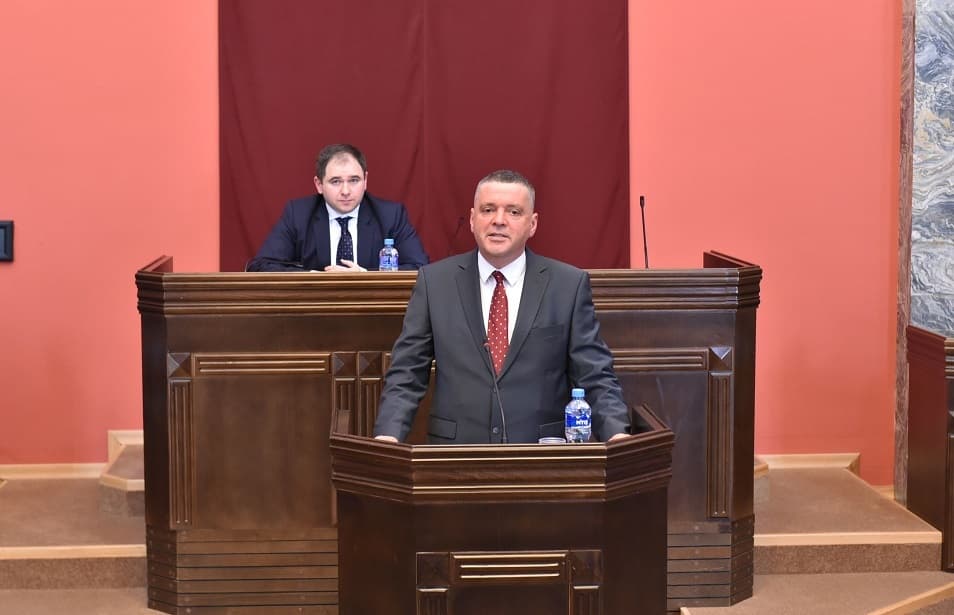 Frontnews image description