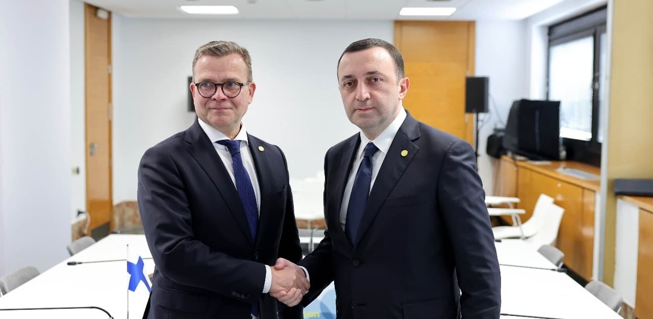 Frontnews image description