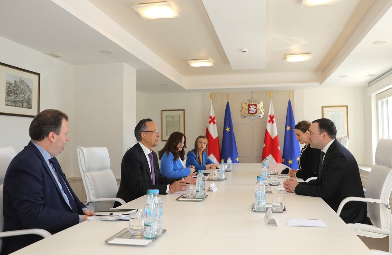 Frontnews image description