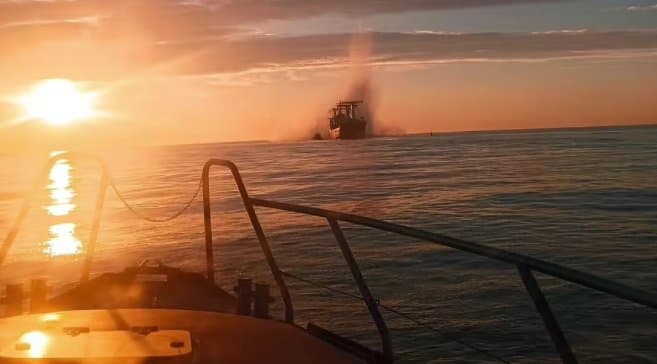 Frontnews image description