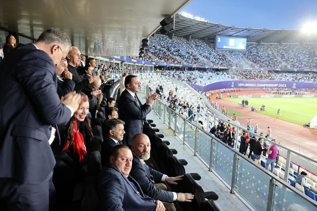 Frontnews image description