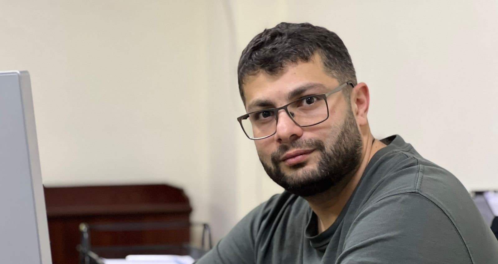 Frontnews image description