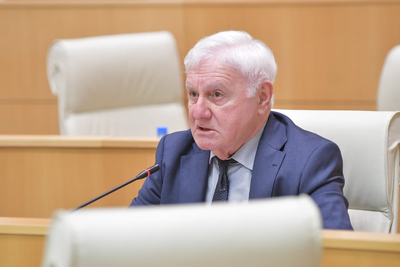 Frontnews image description