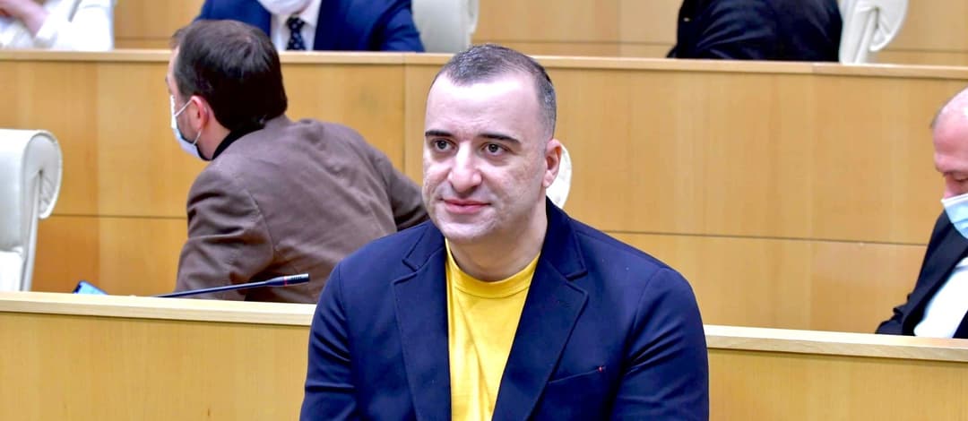 რატი იონათამიშვილი – კეზერაშვილის ტელევიზიის თანამშრომლები რომ მედია თავისუფლებაზე საუბრობენ, ეს არის ძალიან დიდი ფარისევლობა, პროვოკაცია და სირცხვილი