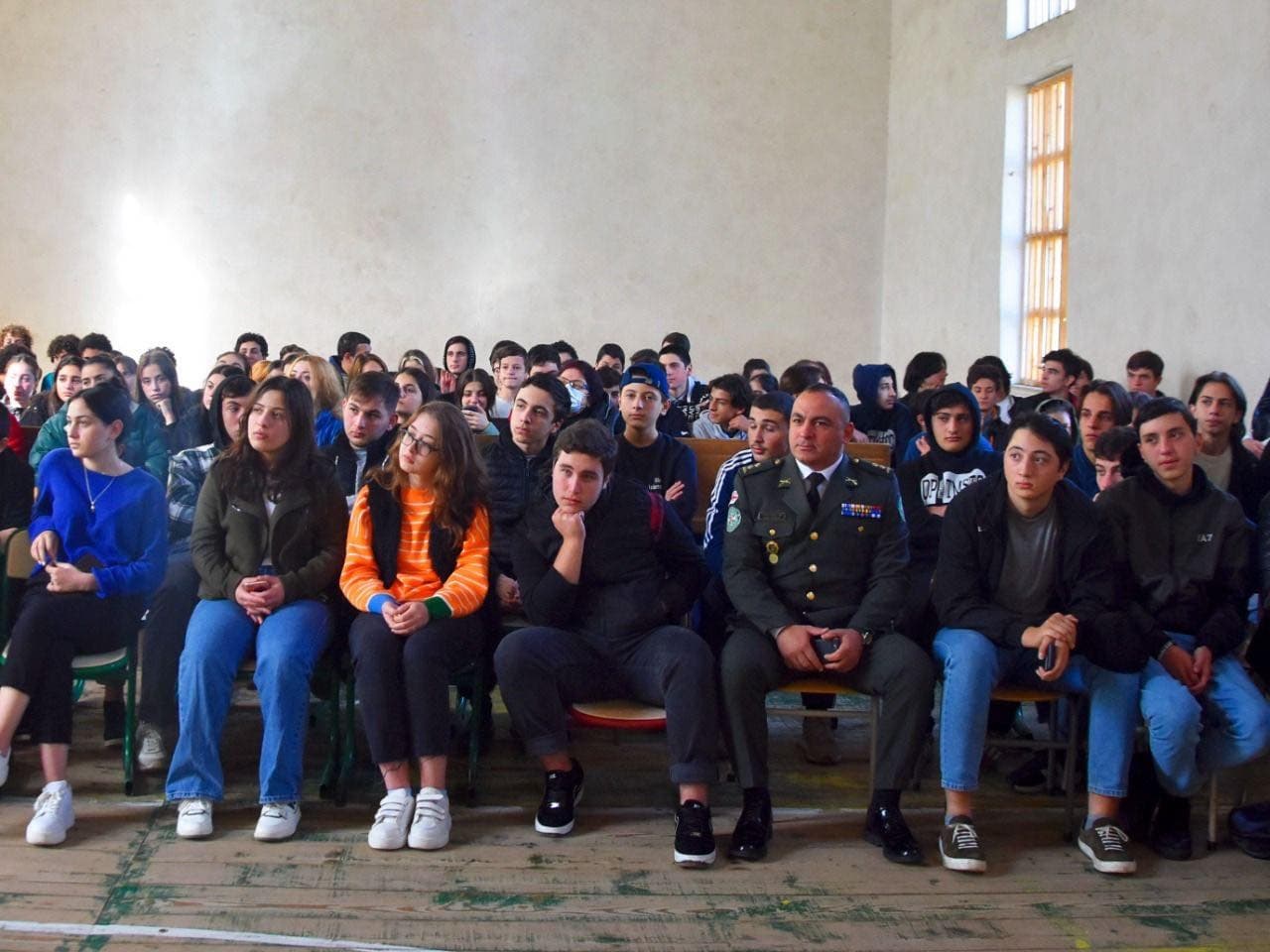 Frontnews image description