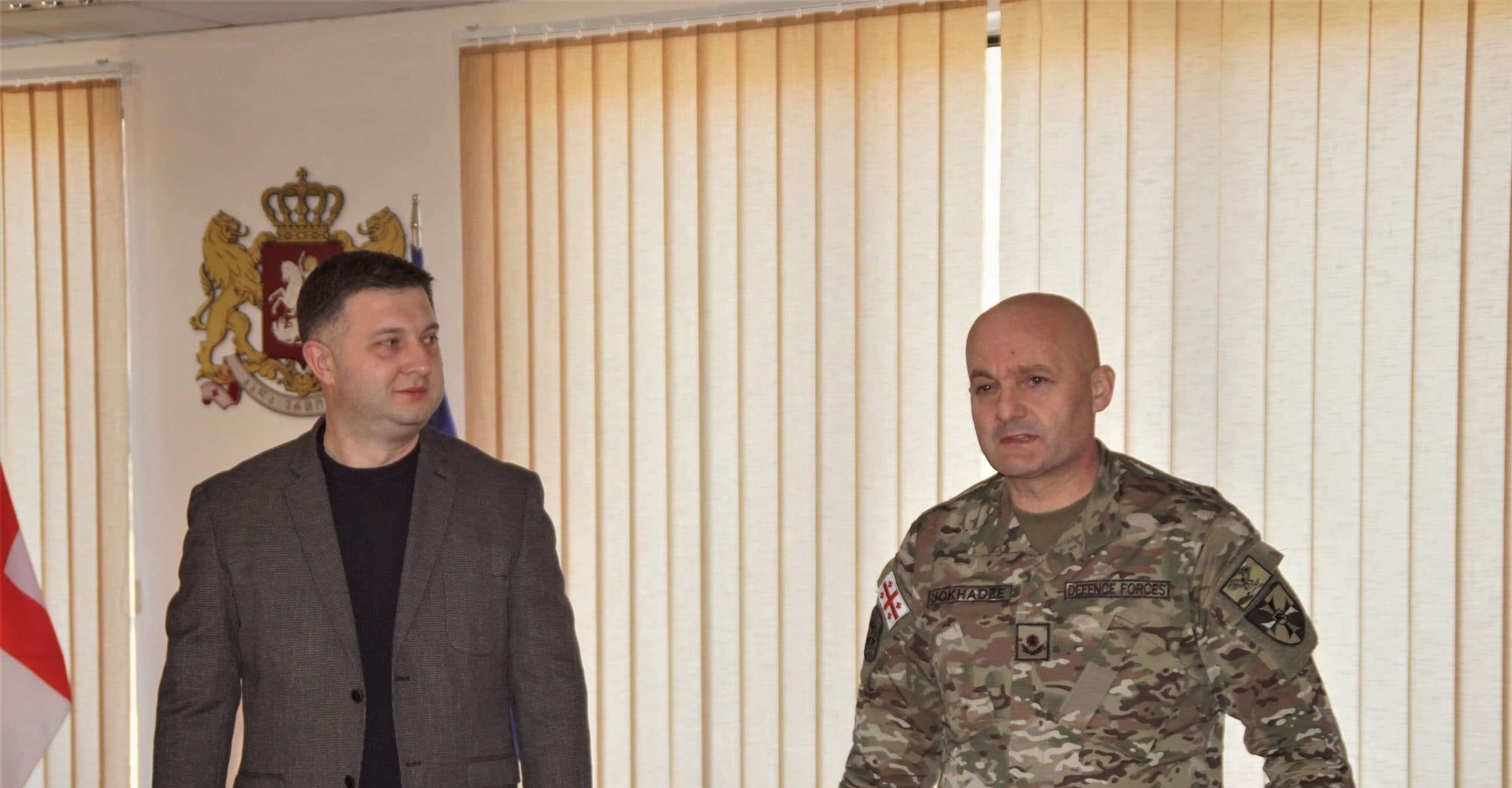 Frontnews image description