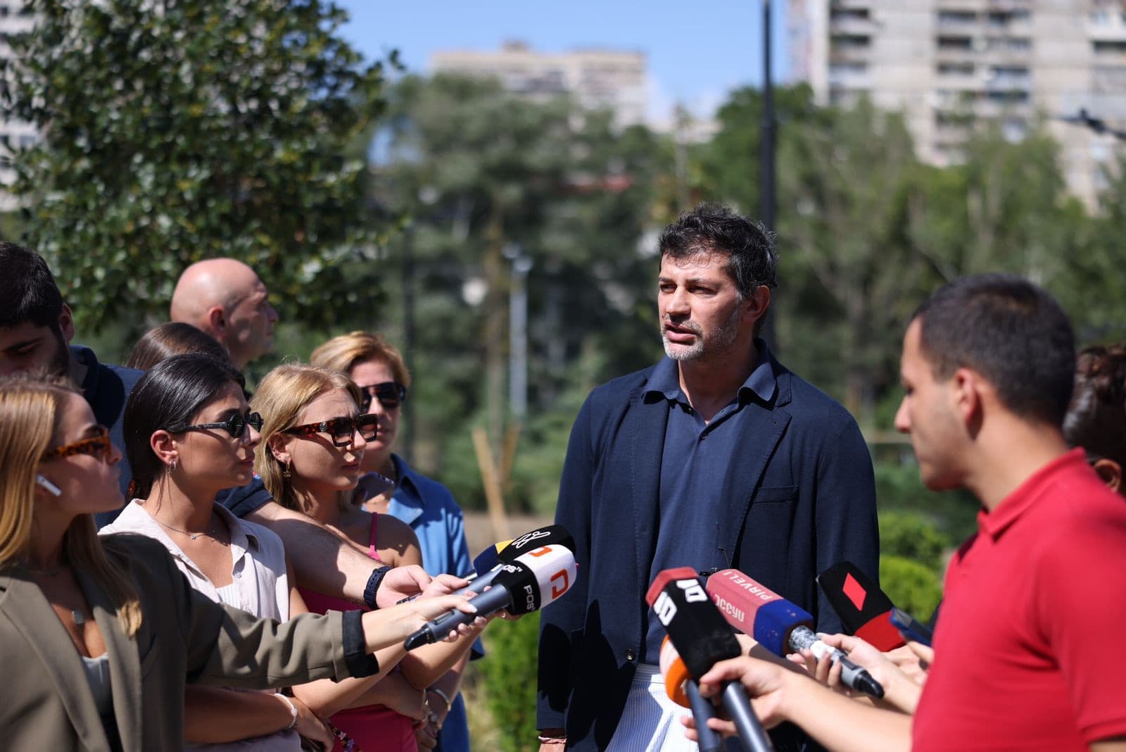 Frontnews image description