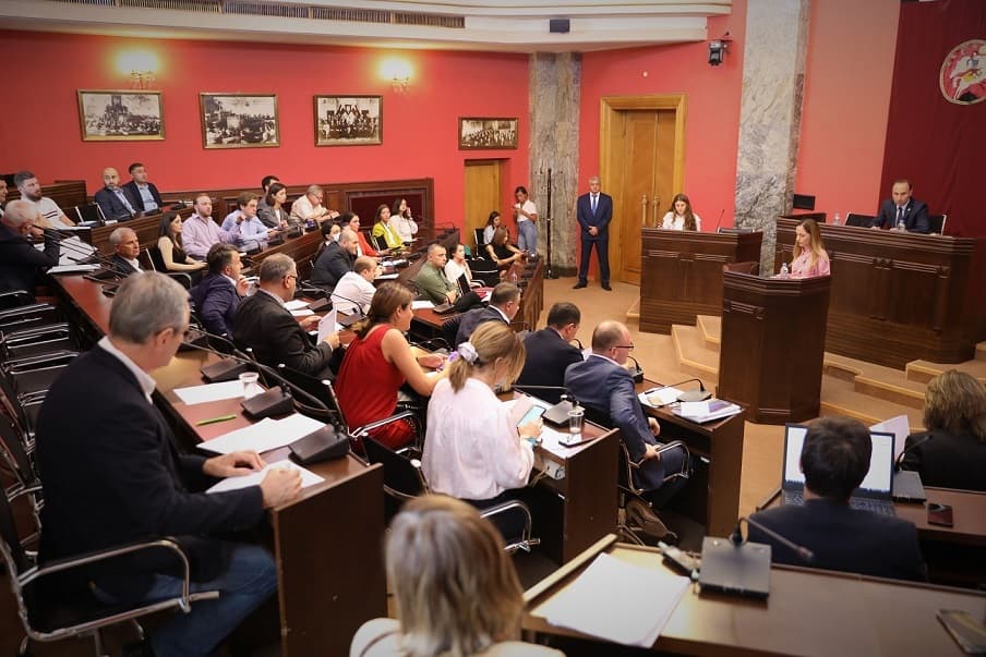 Frontnews image description