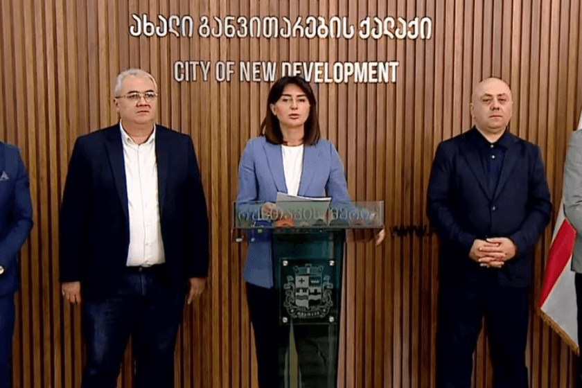 რუსთავის მერი მრავალმილიონიანი პროექტების შეფერხების გამო საკრებულოს სასამართლოში უჩივის