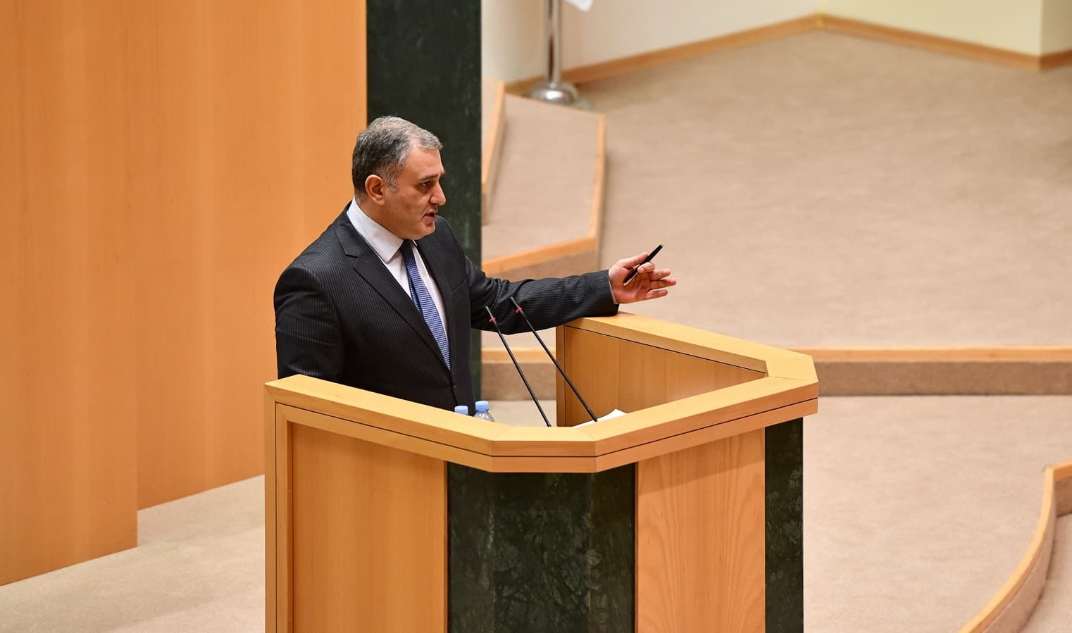 Frontnews image description