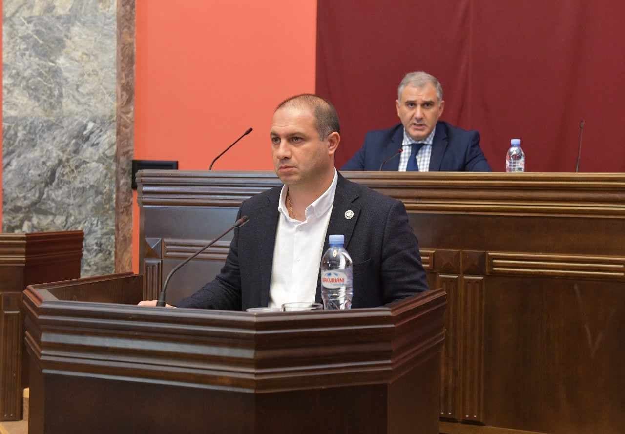 Frontnews image description