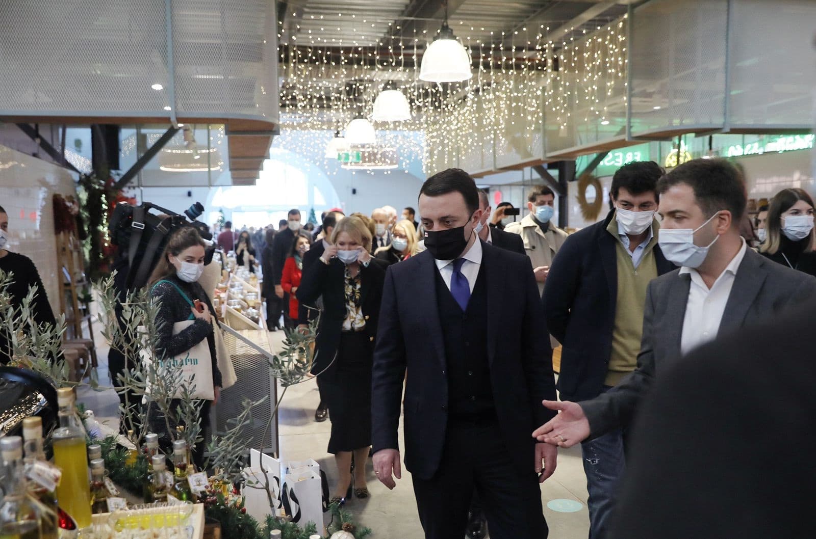 Frontnews image description