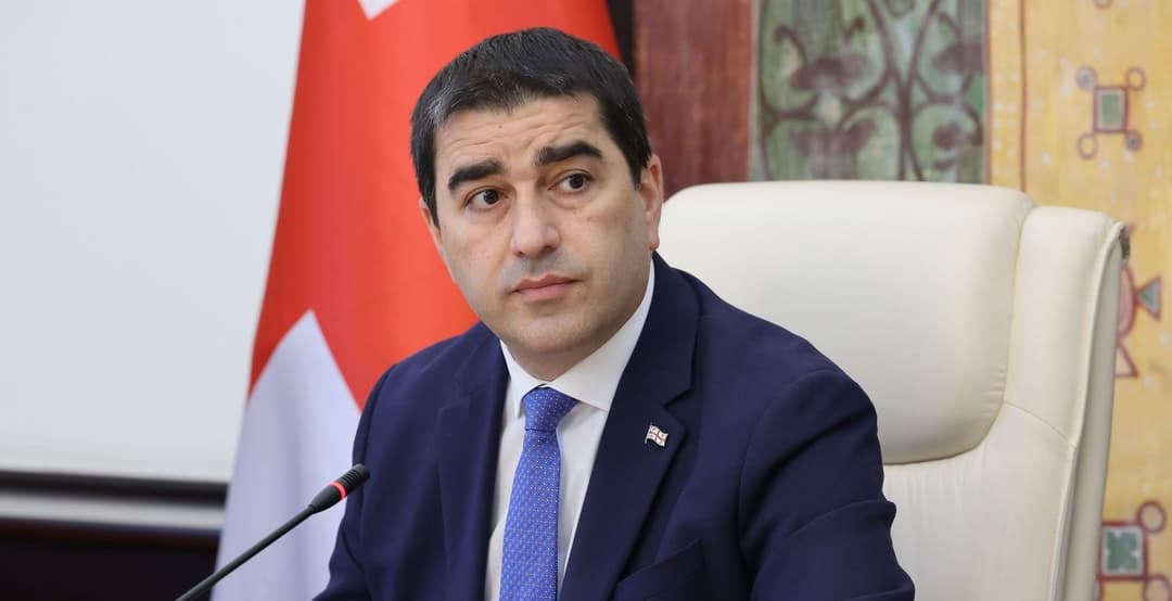 შალვა პაპუაშვილი – ვინც არ შემოდის სხდომათა დარბაზში, ის უარს ეუბნება საკუთარ ამომრჩევლებს, რომ მათი მანდატი წარადგინოს