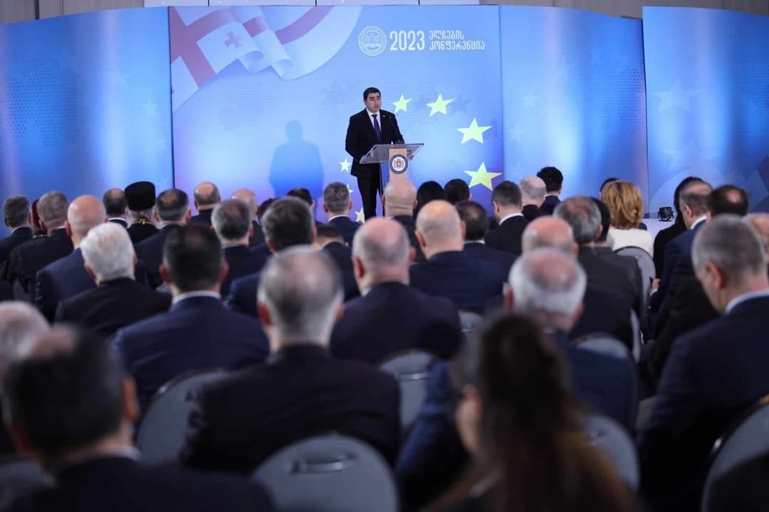 შალვა პაპუაშვილი – საპარლამენტო არჩევნების გათვალისწინებით, ველით ყალბი ნარატივების ფართომასშტაბიან კამპანიებს