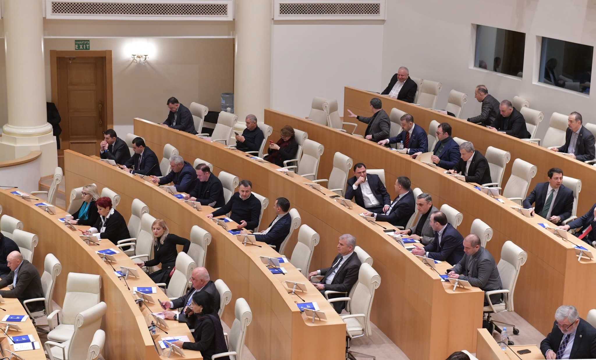 Frontnews image description