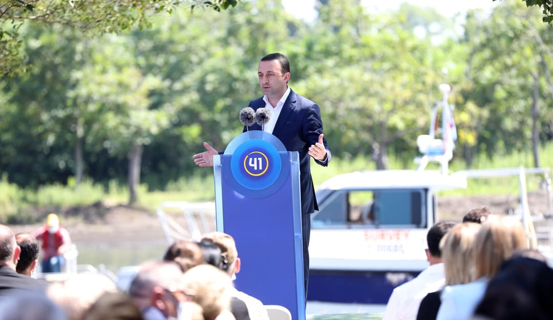 ირაკლი ღარიბაშვილი – ძალიან მაინტერესებს, რატომ მოდის ფოთში კაცი, რომელიც ცნობილია ძარცვით