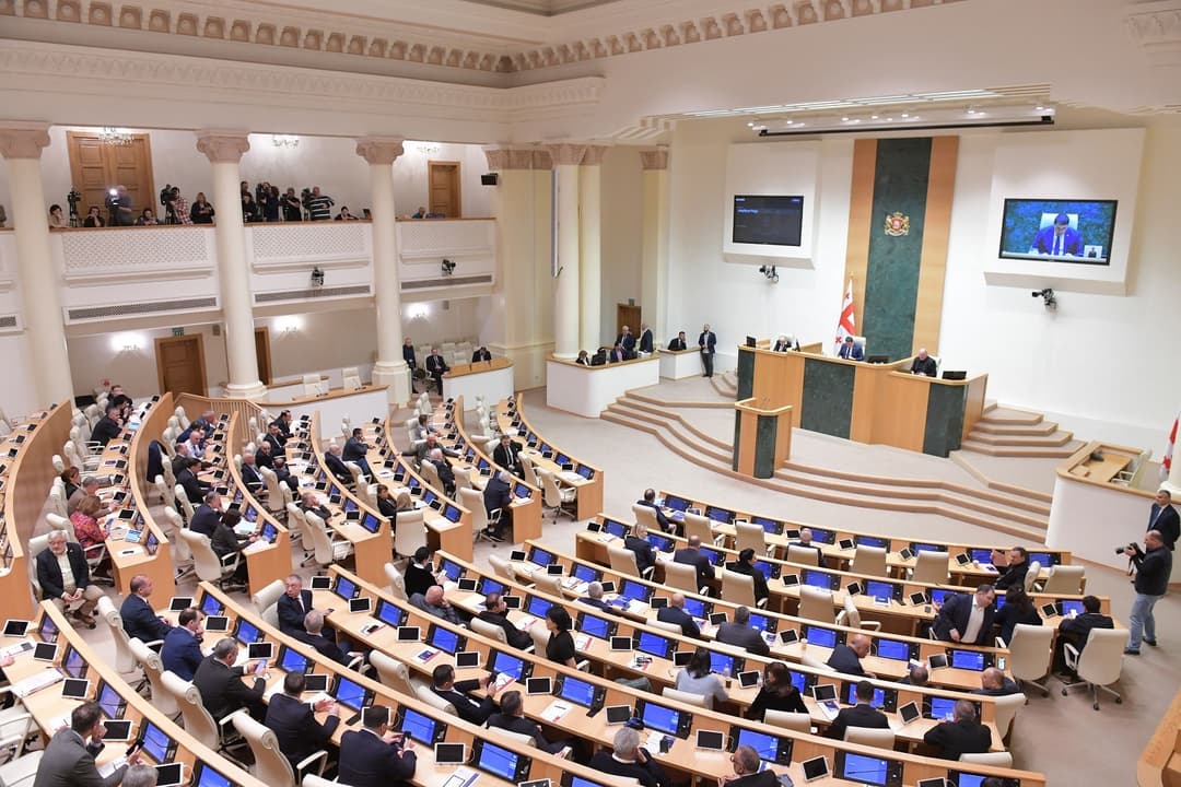 პარლამენტმა “საარჩევნო კოდექსში“ ცვლილება პირველი მოსმენით მიიღო